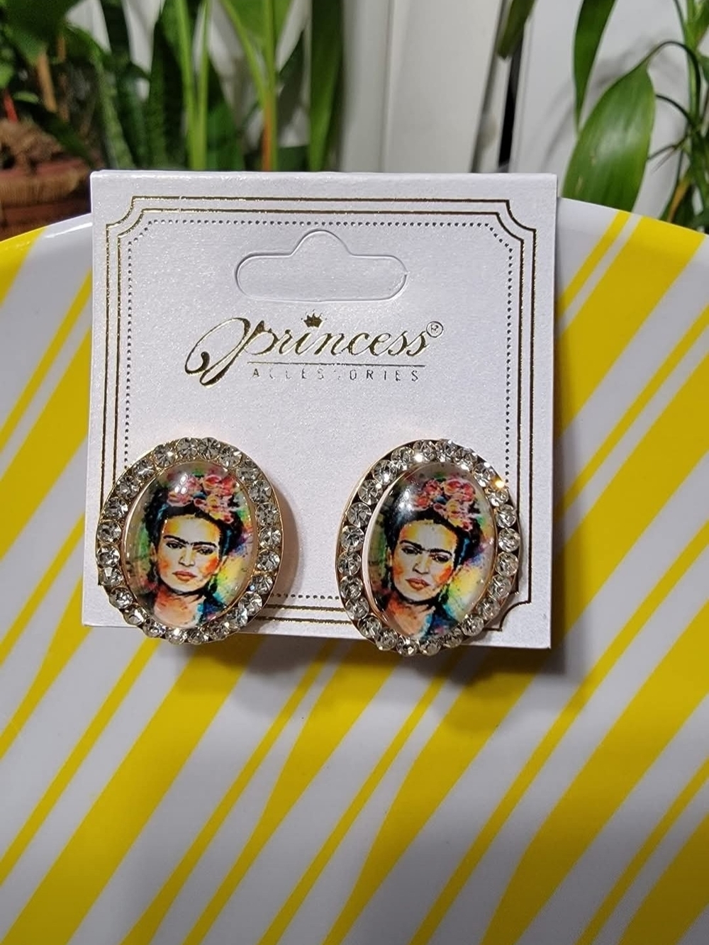 Frida Kahlo Crystal Oval Stud Earrings - Multicolor